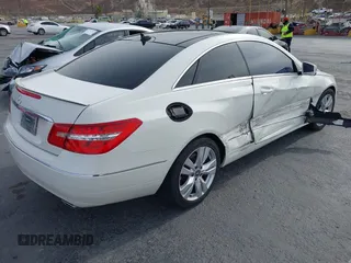 2012 Mercedes-Benz E 350 with VIN WDDKJ5KBXCF133020, listed as a IAAI auction lot 41023858 with 144,330 mi miles and . Bid and sale history available at DreamBid. Image 4.