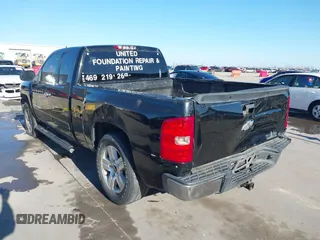 2007 Chevrolet Silverado 1500 LT w/2LT with VIN 2GCEC19J271675569, listed as a IAAI auction lot 41648141 with 293,825 mi miles. Bid and sale history available at carsss.com. Image 3.