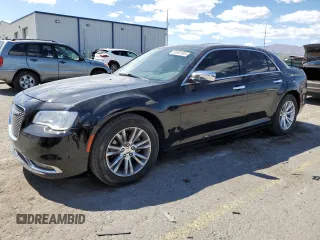 2017 Chrysler 300 C z VIN 2C3CCAEG8HH580013, wystawiony jako Copart lot #55061695 z przebiegiem 97 047 mil mil oraz Szkoda całkowita • Salvage title. Historia ofert i sprzedaży dostępna na DreamBid. Obrazek 1.