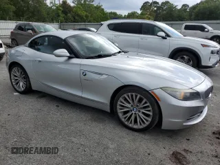 2010 BMW Z4 sDrive35i with VIN WBALM7C51AE382266, listed as a Copart auction lot 61489604 with 43,827 mi miles and Clean Title. Bid and sale history available at carsss.com. Image 4.