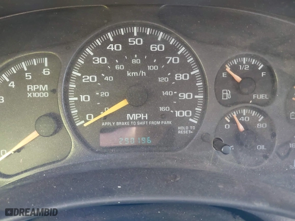 2001 Chevrolet Tahoe LT with VIN 1GNEC13T71J184865, listed as a IAAI auction lot 41799799 with 290,196 mi miles. Bid and sale history available at carsss.com. Image 7.