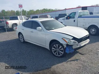 2011 Infiniti M z VIN JN1BY1ARXBM372870, wystawiony jako IAAI lot #42084594 z przebiegiem Nie podano mil oraz . Historia ofert i sprzedaży dostępna na DreamBid. Obrazek 1.