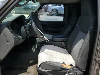 2005 Mazda B-Series Truck z VIN 4F4YR46U85PM05409, wystawiony jako Copart lot #58820575 z przebiegiem 127 258 mil mil oraz Szkoda całkowita • Salvage title. Historia ofert i sprzedaży dostępna na DreamBid. Obrazek 7.