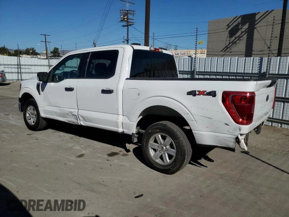 2022 Ford F-150 XL with VIN 1FTEW1EB9NKE67725, listed as a Copart auction lot 82253604 with 14,760 mi miles and Salvage Title. Bid and sale history available at carsss.com. Image 2.