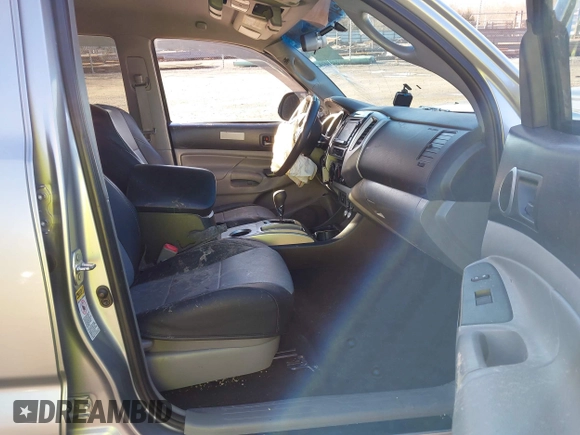 2014 Toyota Tacoma with VIN 3TMLU4EN5EM135783, listed as a IAAI auction lot 41520091 with 188,973 mi miles. Bid and sale history available at carsss.com. Image 5.