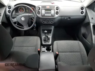 2010 Volkswagen Tiguan with VIN WVGCV7AX3AW001513, listed as a Copart auction lot 83395474 with 147,203 mi miles and Clean Title. Bid and sale history available at DreamBid. Image 8.