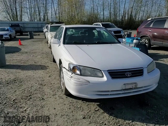 2000 Toyota Camry CE with VIN JT2BG22K0Y0470743, listed as a Copart auction lot 51980385 with 300,464 mi miles and Salvage Title. Bid and sale history available at carsss.com. Image 11.