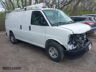 2019 Chevrolet Express Cargo Van with VIN 1GCWGAFP4K1155874, listed as a IAAI auction lot 41982876 with 173,445 mi miles. Bid and sale history available at carsss.com. Image 1.