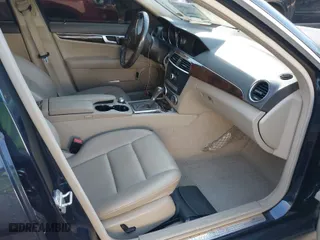 2013 Mercedes-Benz C-Class C 300 Sport with VIN WDDGF8AB8DR290863, listed as a IAAI auction lot 40739394 with 165,377 mi miles. Bid and sale history available at carsss.com. Image 5.