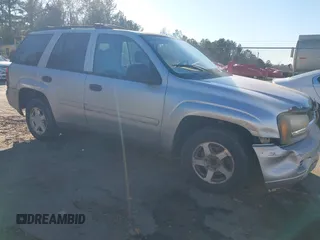 2006 Chevrolet TrailBlazer LS with VIN 1GNDS13S862265008, listed as a IAAI auction lot 41263151 with 254,504 mi miles and . Bid and sale history available at DreamBid. Image 1.