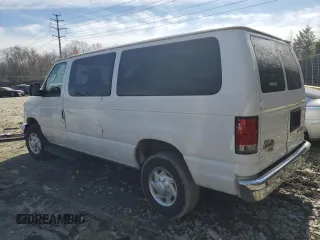 2014 Ford Econoline Passenger XL z VIN 1FBNE3BL3EDA08209, wystawiony jako Copart lot #46532505 z przebiegiem 136 444 mil mil oraz Szkody całkowita. Historia ofert i sprzedaży dostępna na DreamBid. Obrazek 2.