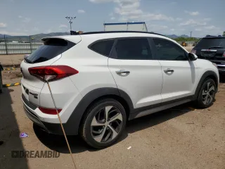 2017 Hyundai Tucson Limited z VIN KM8J3CA28HU296608, wystawiony jako Copart lot #58847025 z przebiegiem 94 306 mil mil oraz Czysty tytuł • Clean title. Historia ofert i sprzedaży dostępna na DreamBid. Obrazek 3.