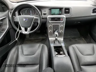 2016 Volvo V60 T5 Premier with VIN YV1612SK2G1311574, listed as a Copart auction lot 51989064 with 47,232 mi miles. Bid and sale history available at carsss.com. Image 8.
