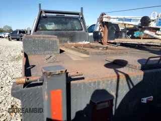 2008 Ford F-550 XL with VIN 1FDAW56R28EB36145, listed as a Copart auction lot 82134094 with Not Provided miles and Clean Title. Bid and sale history available at carsss.com. Image 6.