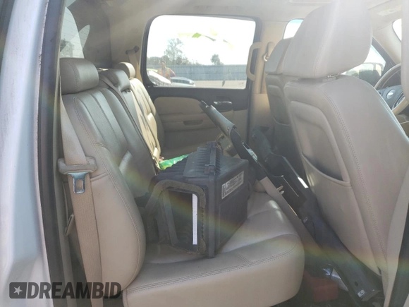 2007 Chevrolet Avalanche 3LT with VIN 3GNFK12347G192795, listed as a Copart auction lot 77607864 with 205,155 mi miles and Salvage Title. Bid and sale history available at DreamBid. Image 10.