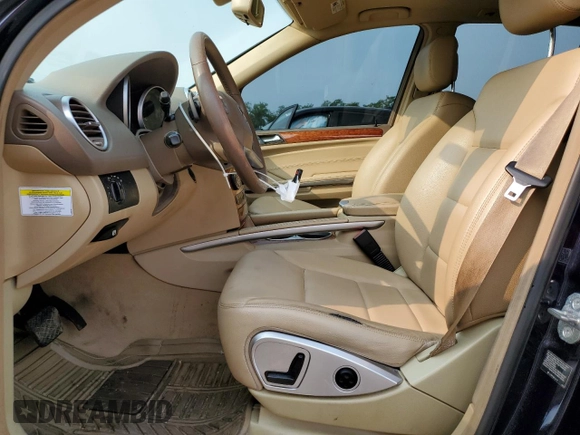 2009 Mercedes-Benz M 350 z VIN 4JGBB86E69A450324, wystawiony jako Copart lot #59610505 z przebiegiem 208 743 mil mil oraz Czysty tytuł • Clean title. Historia ofert i sprzedaży dostępna na DreamBid. Obrazek 7.