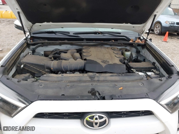 2017 Toyota 4Runner SR5 with VIN JTEZU5JR4H5153111, listed as a IAAI auction lot 41520352 with 114,705 mi miles. Bid and sale history available at carsss.com. Image 10.