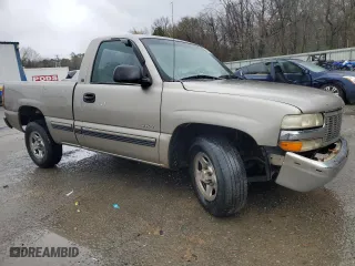 2000 Chevrolet Silverado 1500 with VIN 1GCEC14W2YZ342994, listed as a Copart auction lot 88068995 with 0 mi miles and Salvage Title. Bid and sale history available at carsss.com. Image 4.