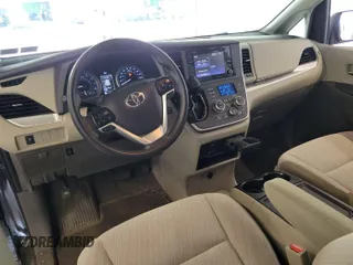 2020 Toyota Sienna LE с VIN 5TDJZ3DC0LS251165, выставлен на аукционе IAAI как лот 42619736 с пробегом 48 223 миль миль и . История ставок и продаж доступна на DreamBid. Изображение 8.