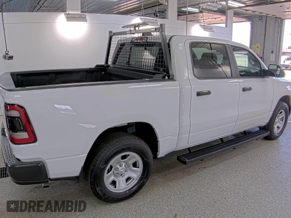 2024 Ram 1500 Tradesman с VIN 1C6RRFGG9RN221915, выставлен на аукционе IAAI как лот 42849293 с пробегом 59 миль миль и . История ставок и продаж доступна на DreamBid. Изображение 29.