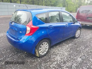 2015 Nissan Note SV with VIN 3N1CE2CP0FL403137, listed as a IAAI auction lot 42208818 with 197,082 mi miles and . Bid and sale history available at DreamBid. Image 4.