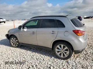 2015 Mitsubishi Outlander GT z VIN 4A4AP4AW2FE045214, wystawiony jako Copart lot #62014515 z przebiegiem 92 633 mil mil oraz Szkoda całkowita • Salvage title. Historia ofert i sprzedaży dostępna na DreamBid. Obrazek 2.