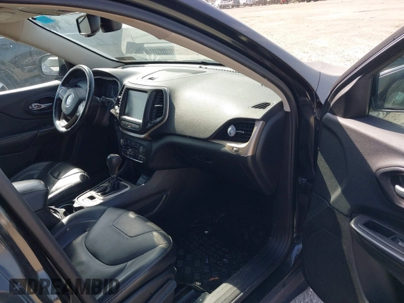 2014 Jeep Cherokee Limited with VIN 1C4PJLDB3EW279196, listed as a IAAI auction lot 41800887 with 114,542 mi miles. Bid and sale history available at carsss.com. Image 5.
