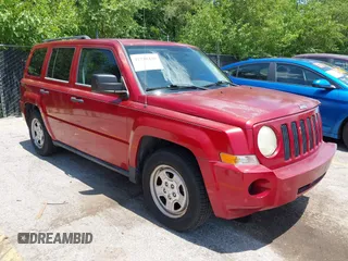 2008 Jeep Patriot Sport with VIN 1J8FT28WX8D781595, listed as a IAAI auction lot 42720420 with 153,995 mi miles and . Bid and sale history available at DreamBid. Image 1.