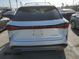 2024 Lexus RX 350 z VIN JTJCHMAA0R2015035, wystawiony jako Copart lot #51782225 z przebiegiem 9 880 mil mil oraz Szkoda całkowita • Salvage title. Historia ofert i sprzedaży dostępna na DreamBid. Obrazek 6.