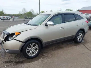 2007 Hyundai Veracruz GLS z VIN KM8NU73C07U012298, wystawiony jako IAAI lot #42098998 z przebiegiem 151 228 mil mil oraz . Historia ofert i sprzedaży dostępna na DreamBid. Obrazek 2.
