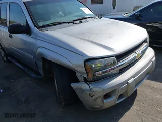 2007 Chevrolet TrailBlazer LS with VIN 1GNDS13S172110589, listed as a IAAI auction lot 41919212 with 168,053 mi miles. Bid and sale history available at carsss.com. Image 6.