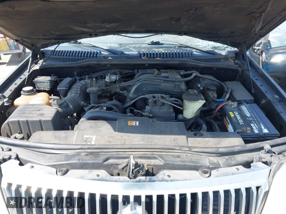 2002 Mercury Mountaineer z VIN 4M2DU66E22ZJ04557, wystawiony jako IAAI lot #42149813 z przebiegiem 320 154 mil mil oraz . Historia ofert i sprzedaży dostępna na DreamBid. Obrazek 10.