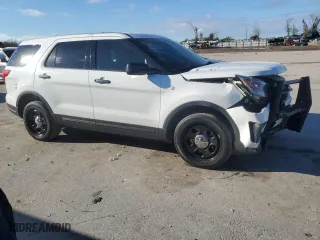 2019 Ford Police Interceptor Utility with VIN 1FM5K8AR9KGB43840, listed as a Copart auction lot 87643625 with 86,758 mi miles and Non Repairable. Bid and sale history available at carsss.com. Image 4.