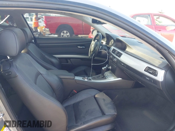 2009 BMW 3 Series 335i with VIN WBAWB73549P045142, listed as a IAAI auction lot 41868019 with 99,789 mi miles and . Bid and sale history available at DreamBid. Image 5.