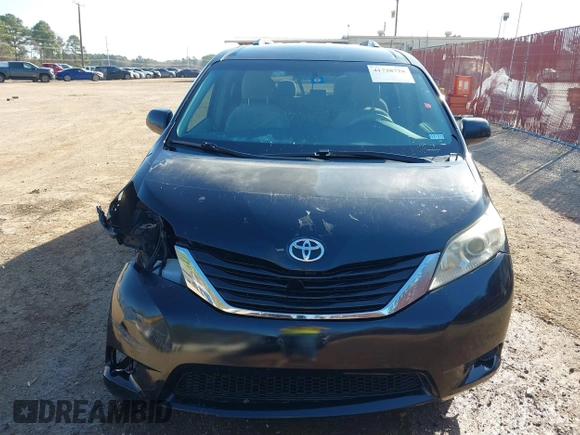 2012 Toyota Sienna LE AAS with VIN 5TDKK3DC6CS238848, listed as a IAAI auction lot 41728728 with 142,240 mi miles. Bid and sale history available at carsss.com. Image 13.
