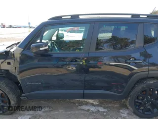 2016 Jeep Renegade Latitude with VIN ZACCJBBT8GPD00919, listed as a IAAI auction lot 41379627 with 104,791 mi miles. Bid and sale history available at carsss.com. Image 15.