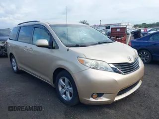 2011 Toyota Sienna LE AAS with VIN 5TDKK3DCXBS041874, listed as a IAAI auction lot 42764754 with 292,066 mi miles and . Bid and sale history available at DreamBid. Image 1.