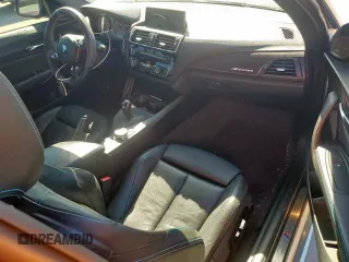 2016 BMW M2 z VIN WBS1H9C58GV785978, wystawiony jako Copart lot #47622375 z przebiegiem 112 124 mil mil oraz Szkoda całkowita • Salvage title. Historia ofert i sprzedaży dostępna na DreamBid. Obrazek 8.