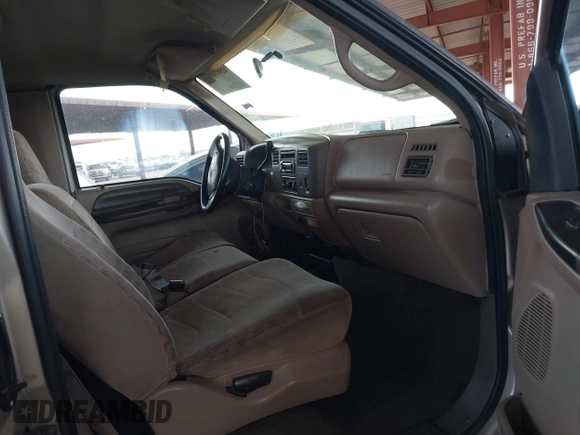 1999 Ford Super Duty F-250 XL with VIN 1FTNX20S3XED46555, listed as a IAAI auction lot 42074927 with 160,405 mi miles. Bid and sale history available at carsss.com. Image 5.