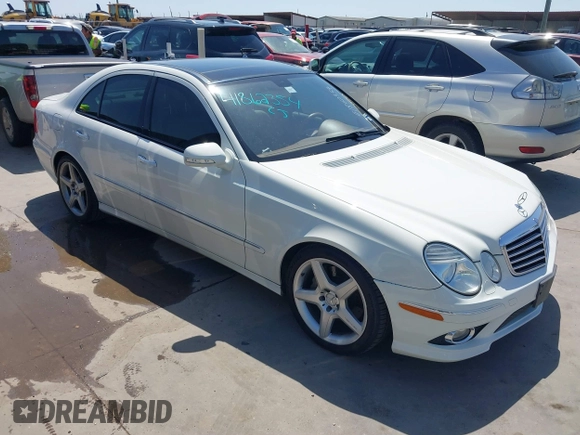 2009 Mercedes-Benz E-Class Luxury 3.5L with VIN WDBUF56X19B430167, listed as a IAAI auction lot 41862354 with 170,835 mi miles. Bid and sale history available at carsss.com. Image 1.