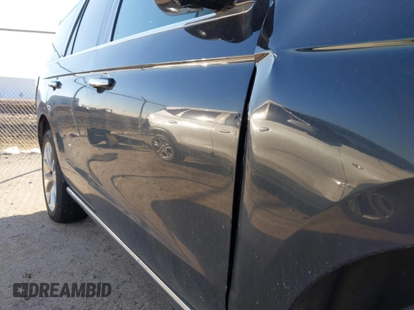 2019 Ford Expedition Limited with VIN 1FMJU1KT3KEA13543, listed as a IAAI auction lot 41130655 with 90,340 mi miles. Bid and sale history available at carsss.com. Image 6.