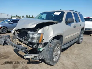 2007 Chevrolet Tahoe LS z VIN 1GNFC13C97J402723, wystawiony jako IAAI lot #42588033 z przebiegiem Nie podano mil oraz . Historia ofert i sprzedaży dostępna na DreamBid. Obrazek 21.
