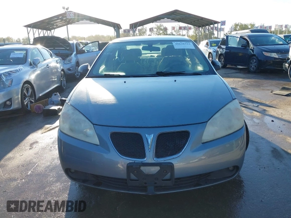 2007 Pontiac G6 with VIN 1G2ZG58N074201257, listed as a IAAI auction lot 40638323 with 227,144 mi miles. Bid and sale history available at carsss.com. Image 12.