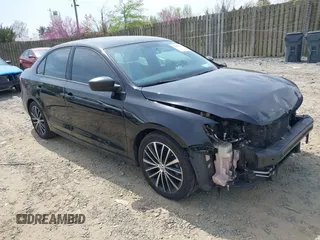 2015 Volkswagen Jetta SE z VIN 3VWD17AJ8FM403564, wystawiony jako IAAI lot #42016363 z przebiegiem 127 104 mil mil oraz . Historia ofert i sprzedaży dostępna na DreamBid. Obrazek 1.