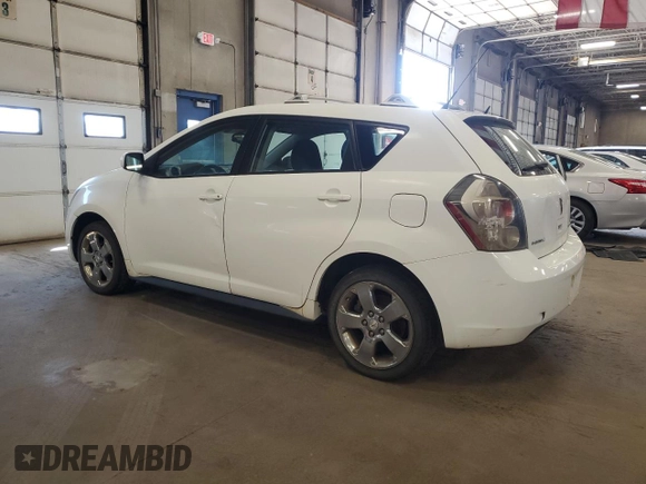 2010 Pontiac Vibe z VIN 5Y2SM6E03AZ420535, wystawiony jako Copart lot #55619275 z przebiegiem 172 026 mil mil oraz Czysty tytuł • Clean title. Historia ofert i sprzedaży dostępna na DreamBid. Obrazek 2.
