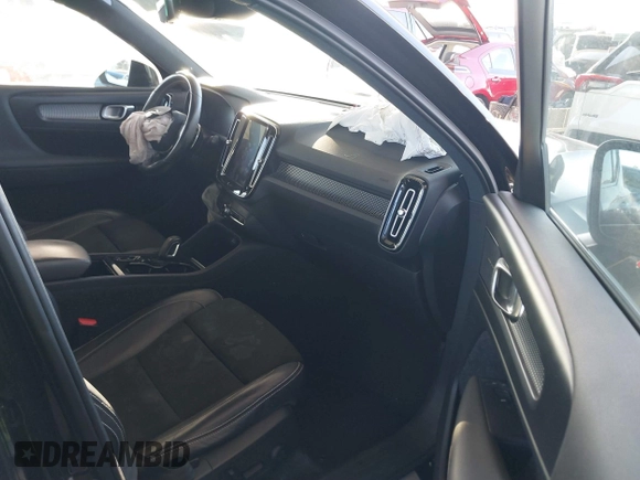 2020 Volvo XC40 R-Design с VIN YV4162UM6L2224973, выставлен на аукционе IAAI как лот 41646446 с пробегом 61 156 миль миль и . История ставок и продаж доступна на DreamBid. Изображение 5.