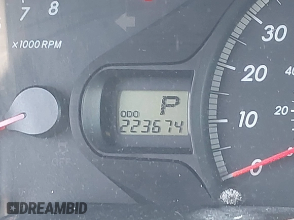 2013 Toyota Sienna LE AAS with VIN 5TDKK3DC9DS334815, listed as a IAAI auction lot 41589497 with 223,674 mi miles and . Bid and sale history available at DreamBid. Image 15.