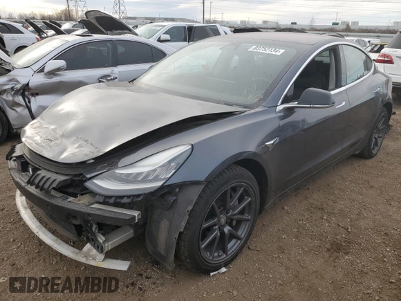 2018 Tesla Model 3 Long Range Battery z VIN 5YJ3E1EB3JF103804, wystawiony jako Copart lot #83752134 z przebiegiem 128 507 mil mil oraz Szkoda całkowita • Salvage title. Historia ofert i sprzedaży dostępna na DreamBid. Obrazek 1.