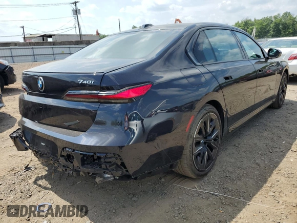 2023 BMW 7 Series 740i z VIN WBA23EH08PCM38868, wystawiony jako Copart lot #59627874 z przebiegiem 17 691 mil mil oraz Szkoda całkowita • Salvage title. Historia ofert i sprzedaży dostępna na DreamBid. Obrazek 3.