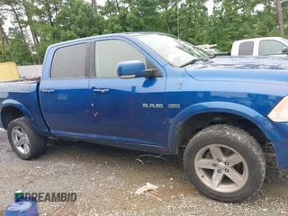 2009 Dodge 1500 Laramie z VIN 1D3HV13TX9S751888, wystawiony jako IAAI lot #42367204 z przebiegiem 206 933 mil mil oraz . Historia ofert i sprzedaży dostępna na DreamBid. Obrazek 14.